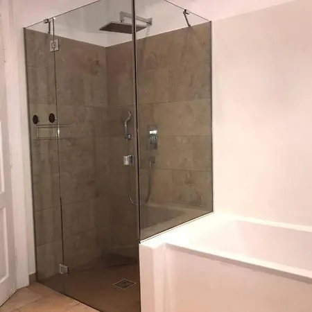 Laurin Guestcard Incl * Мерано