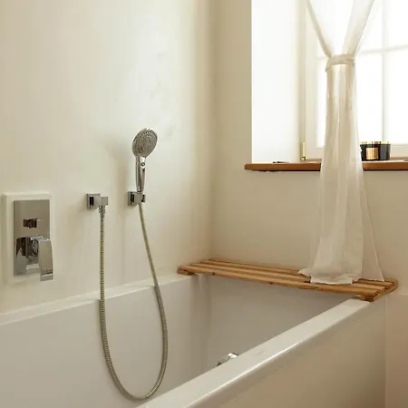 Laurin Guestcard Incl